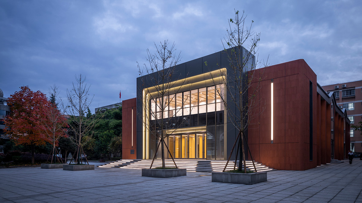 The Renovation of the Auditorium of Ankang Middle School